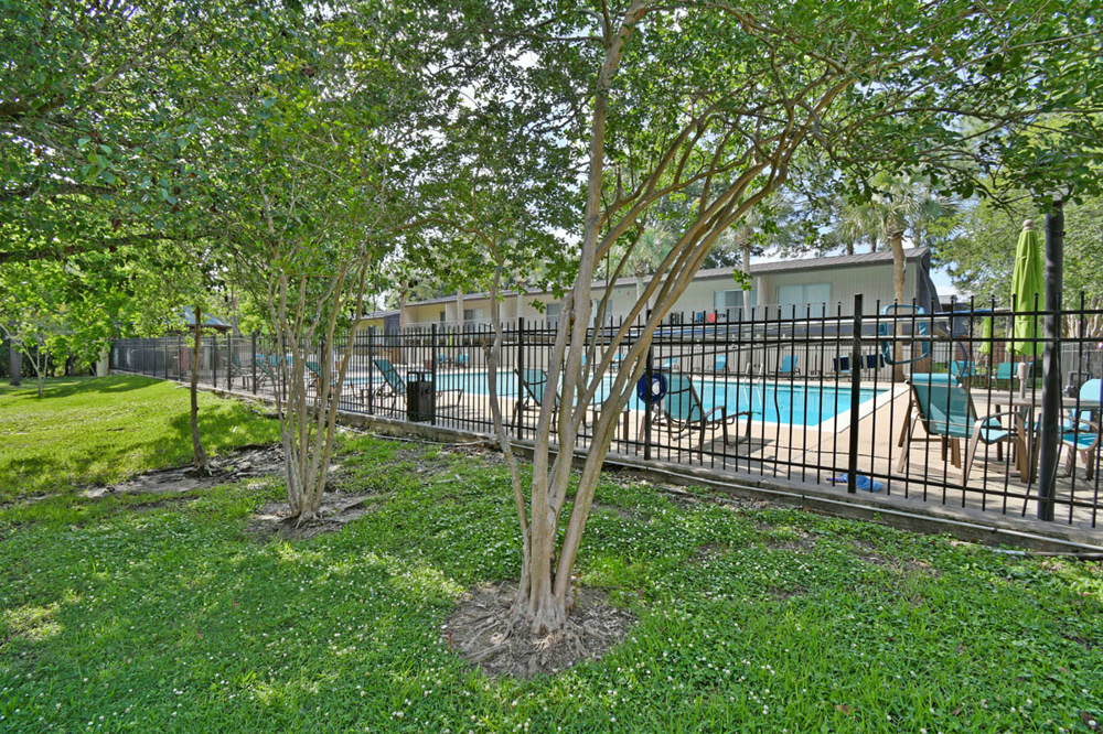 Apartments in Baton Rouge LA Hampton Court Apartments (833) 552 8907 Apartments in Baton Rouge LA Hampton Court Apartments (833) 552 8907