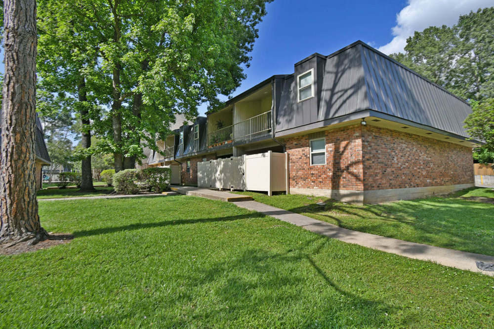 Apartments in Baton Rouge LA Hampton Court Apartments (833) 552 8907 Apartments in Baton Rouge LA Hampton Court Apartments (833) 552 8907