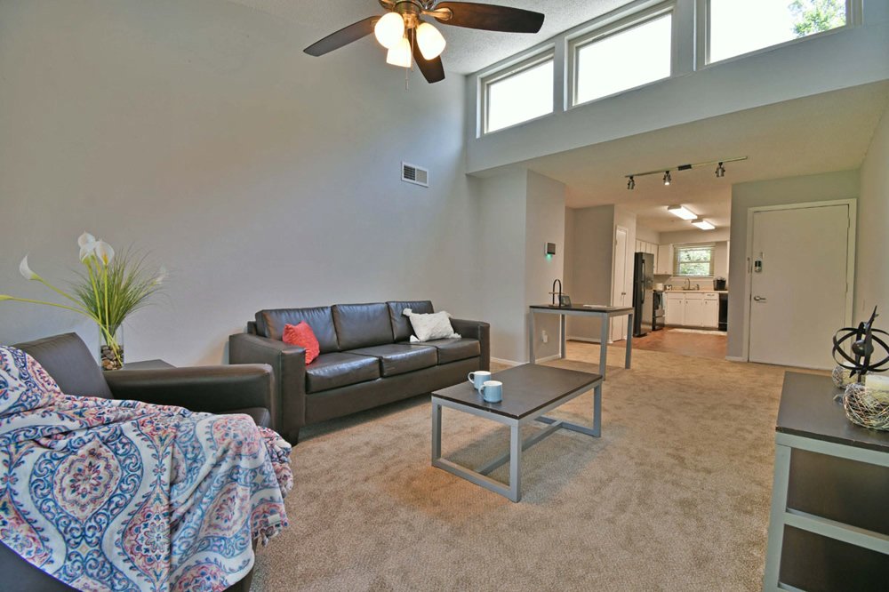 Apartments in Baton Rouge LA Hampton Court Apartments (833) 552 8907 Apartments in Baton Rouge LA Hampton Court Apartments (833) 552 8907