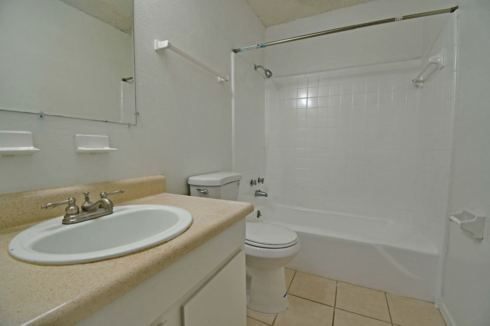 Apartments in Baton Rouge LA Hampton Court Apartments (833) 552 8907 Apartments in Baton Rouge LA Hampton Court Apartments (833) 552 8907