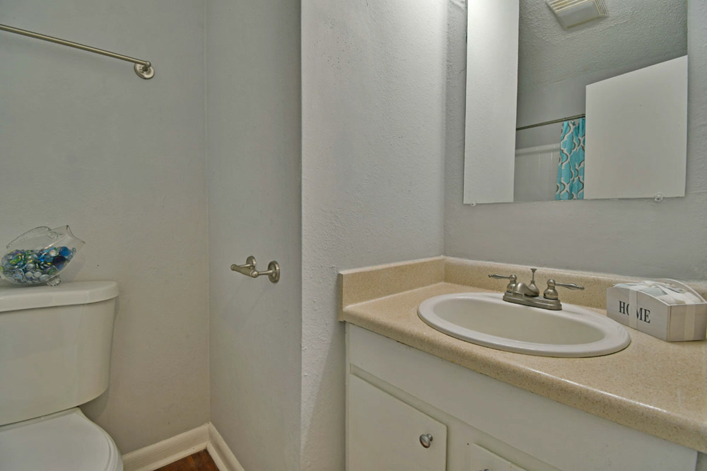 Apartments in Baton Rouge LA Hampton Court Apartments (833) 552 8907 Apartments in Baton Rouge LA Hampton Court Apartments (833) 552 8907