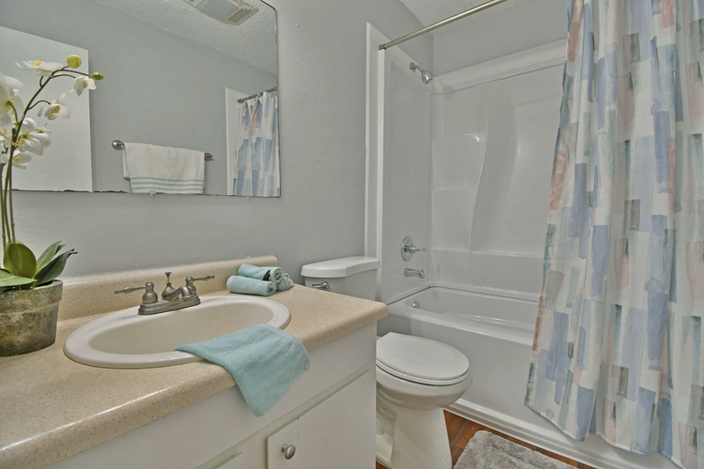 Apartments in Baton Rouge LA Hampton Court Apartments (833) 552 8907 Apartments in Baton Rouge LA Hampton Court Apartments (833) 552 8907